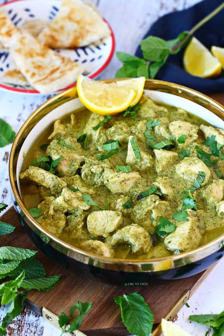 CHICKEN PUDHINA VARUVAL 650 GRAMS